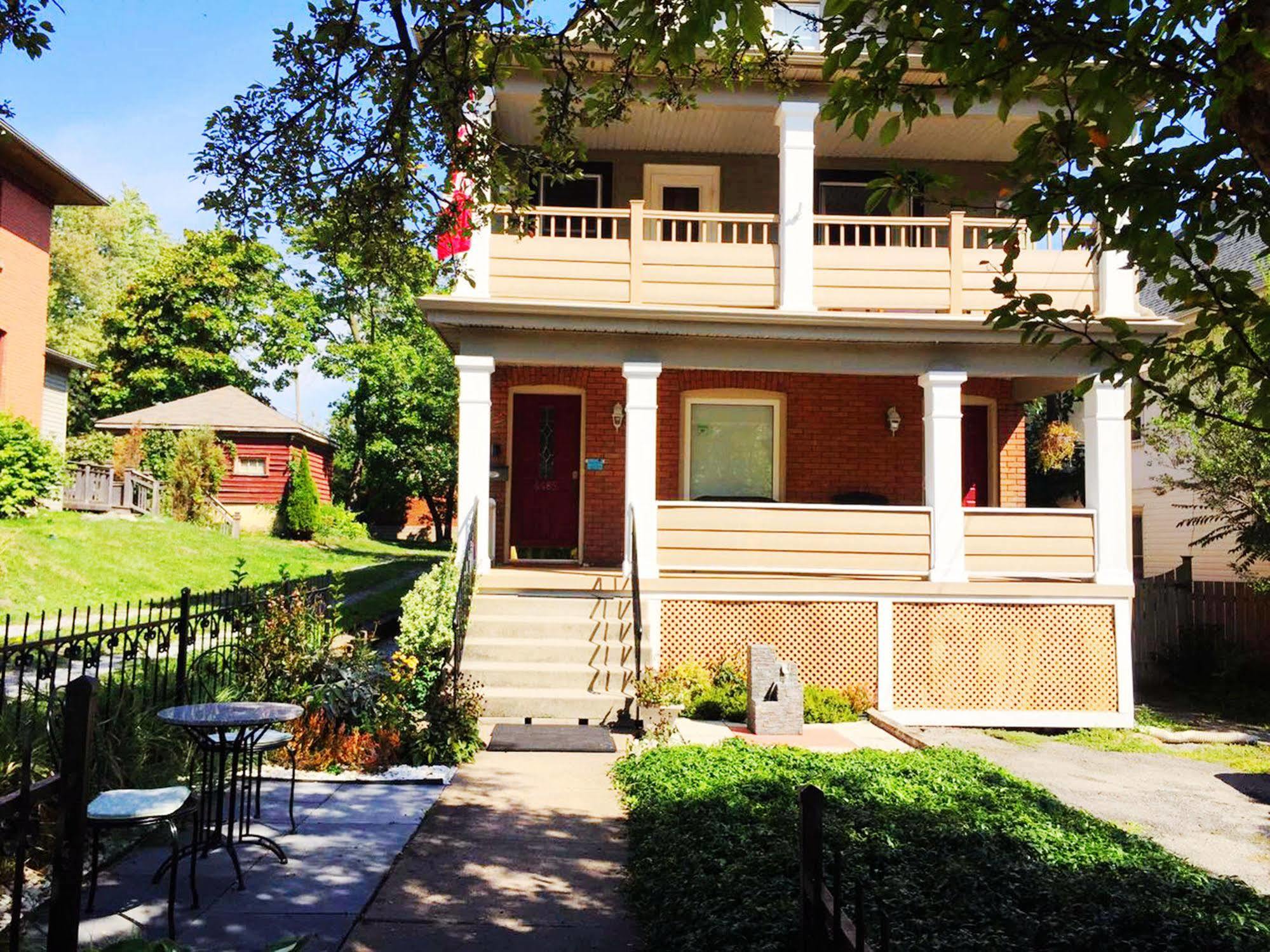 Acacia Bed & Breakfast Niagara Falls Ngoại thất bức ảnh